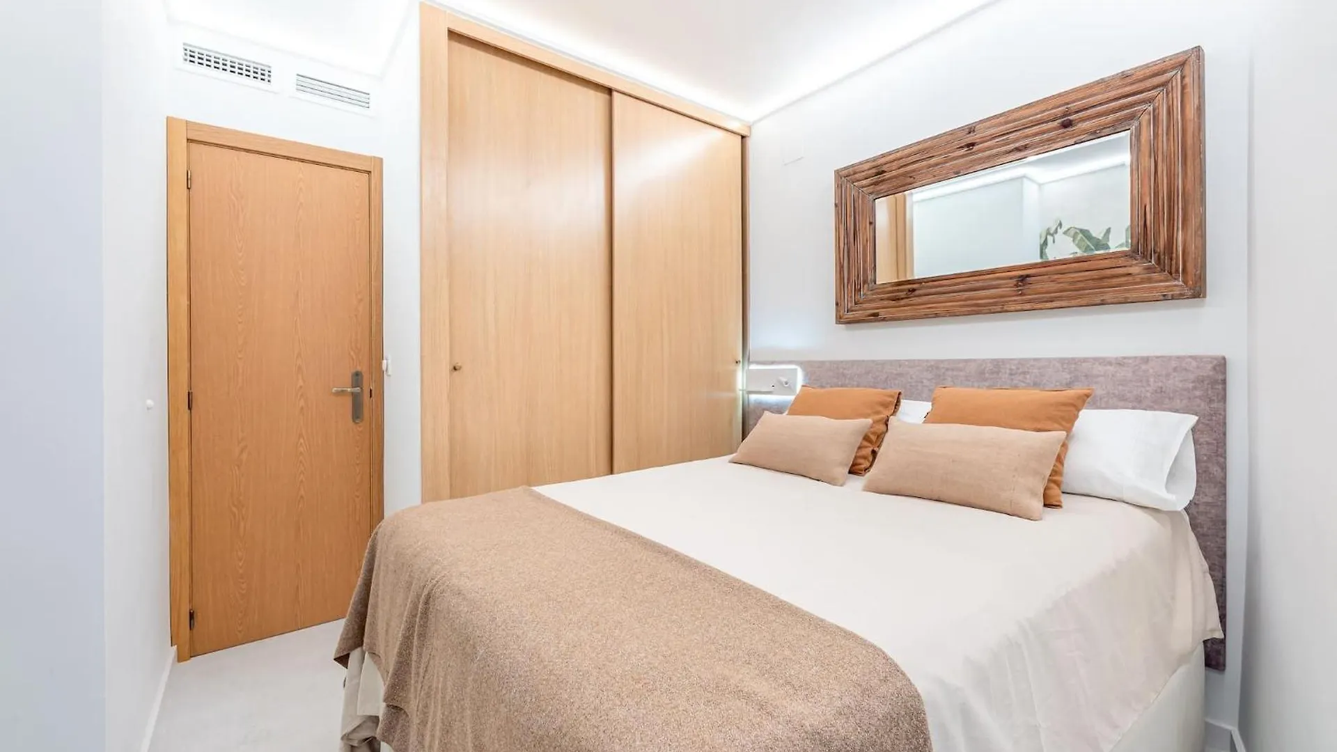 Vivendos - Tr17 - Roca Chica Apartment Torremolinos Spain